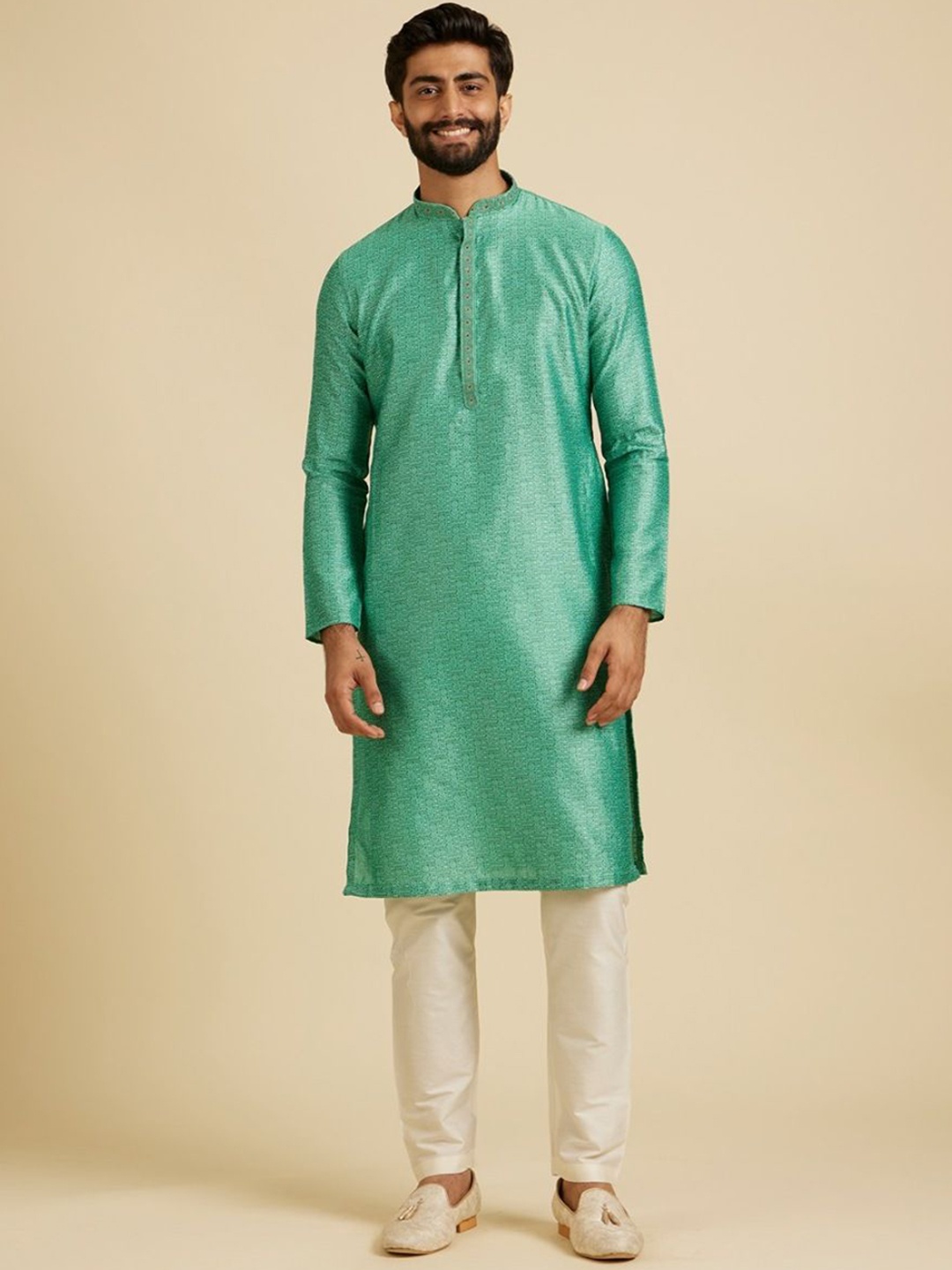 

Manyavar Floral Woven Design Mandarin Collar Straight Kurta With Pyjamas, Green