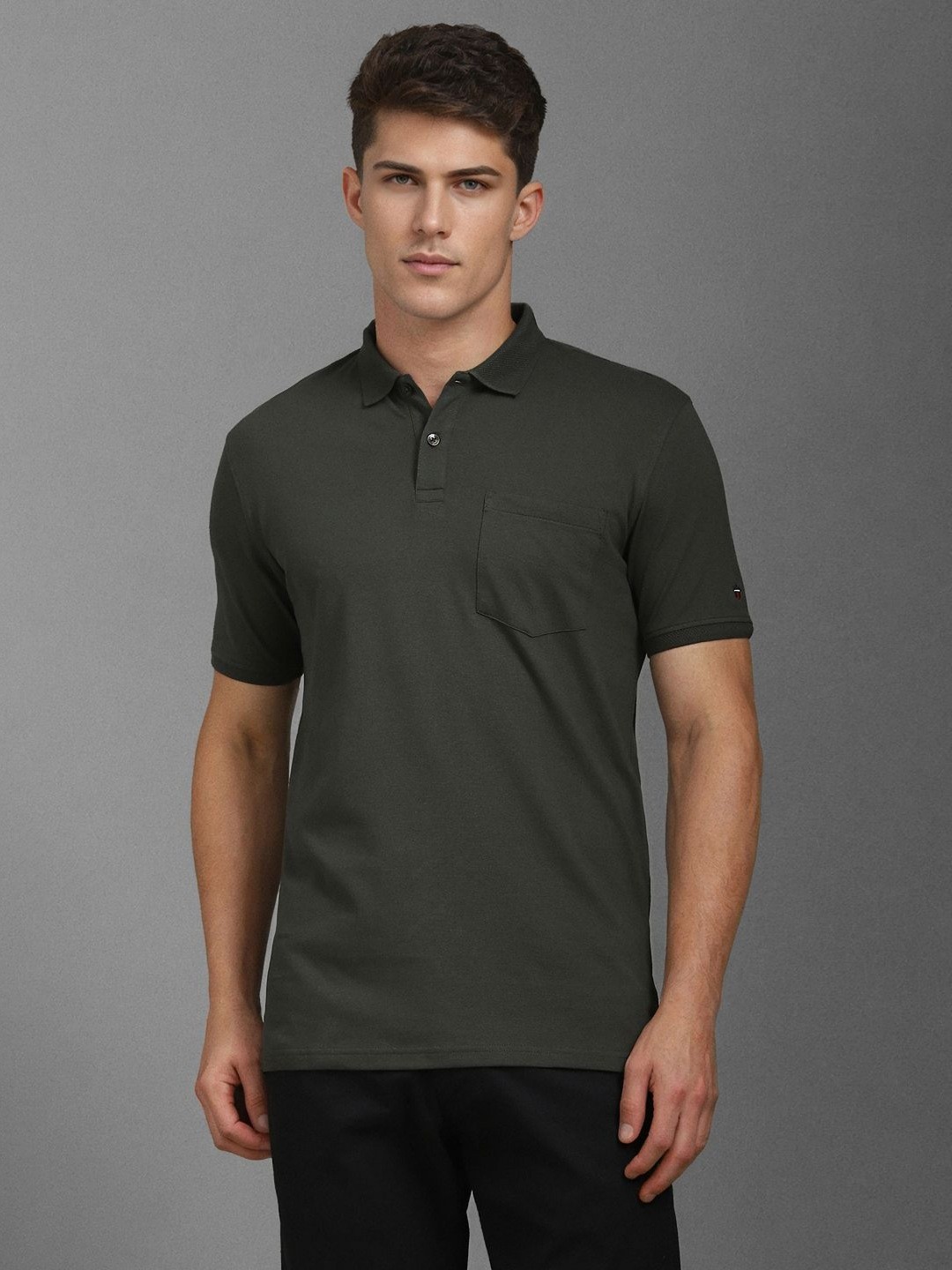 

Louis Philippe Sport Men Solid Cotton T-shirt, Green