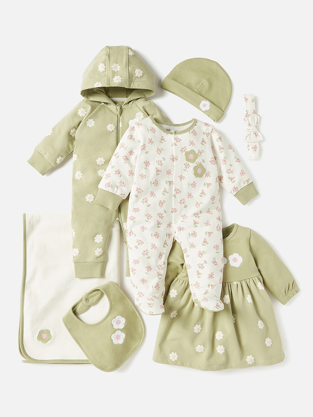 

Juniors by Babyshop IGirls Floral Accent Cotton Bib, Green