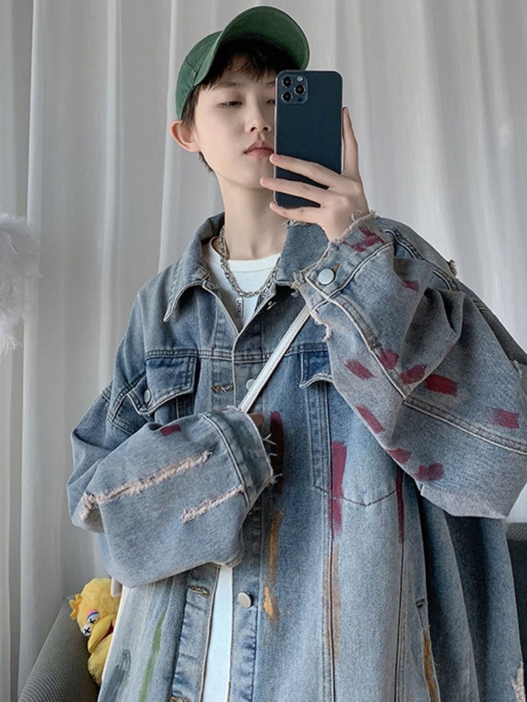 

HERE&NOW Men Spread Collar Washed Self Design Casual Denim Jacket, Blue