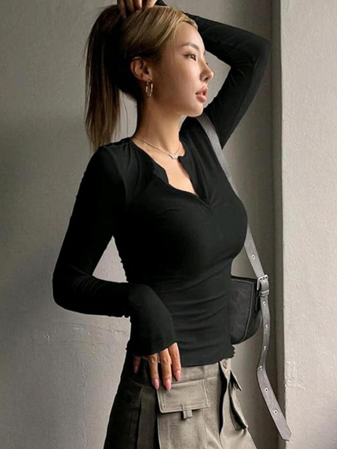 

StyleCast Women Long Sleeves Sweatshirt, Black