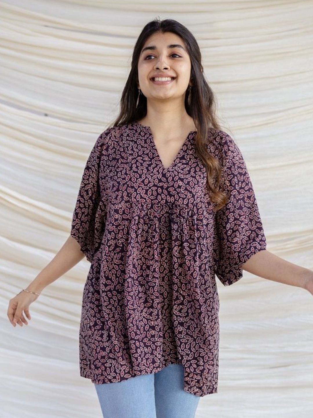 

THE INDIAN ETHNIC CO Women Floral Printed Block Top, Mauve