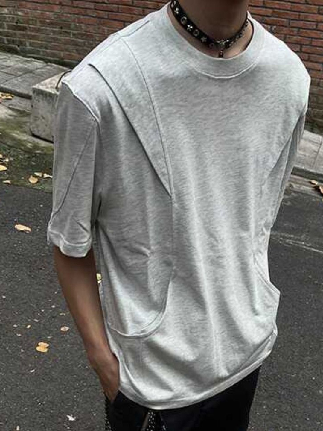 

HERE&NOW Men Solid Round Neck Cotton Oversized T-shirt, Grey