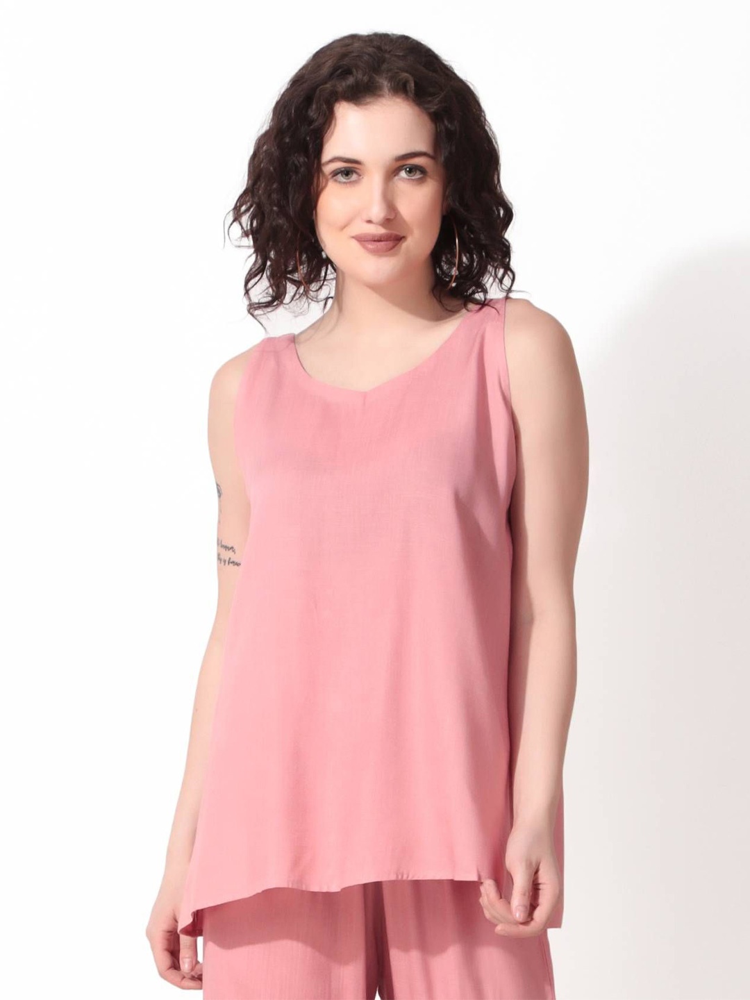 

Seryeon Women Round Neck Sleeveless Top, Pink