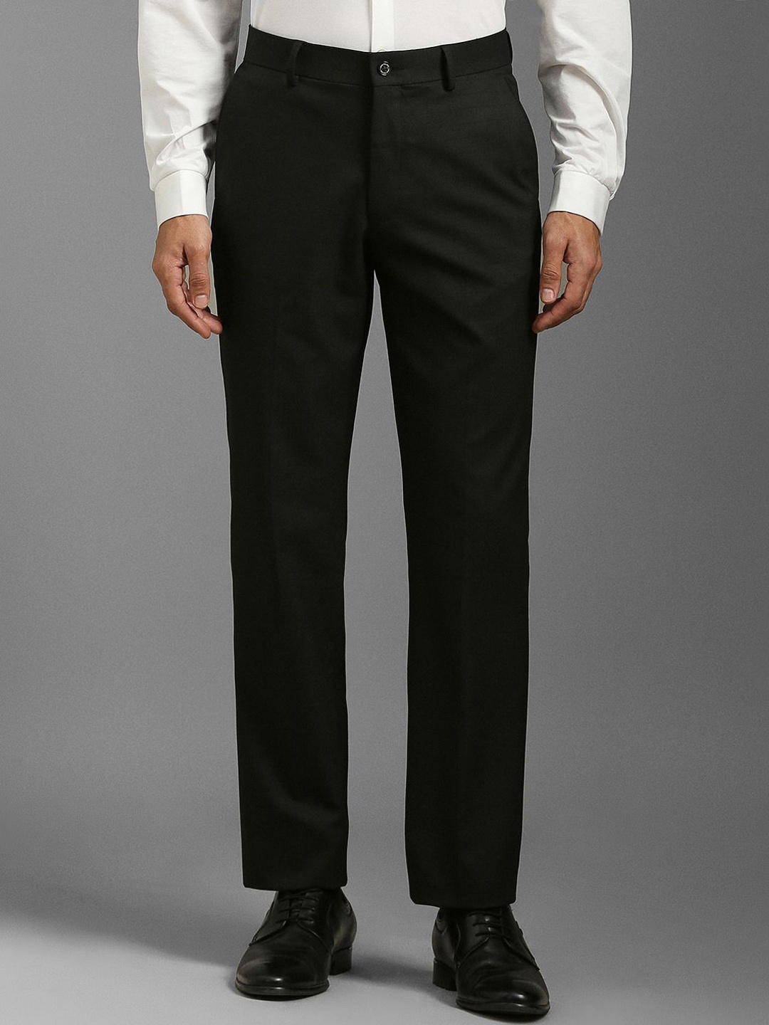 

Louis Philippe Men Slim Fit Formal Trousers, Black