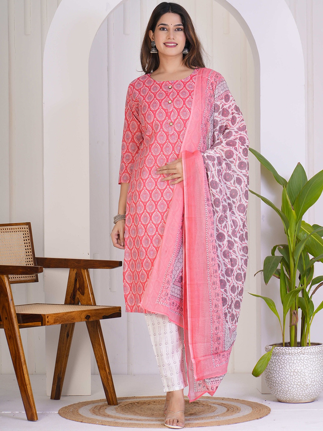 

KALINI Floral Printed Regular Straight Kurta with Trousers & Dupatta, Pink