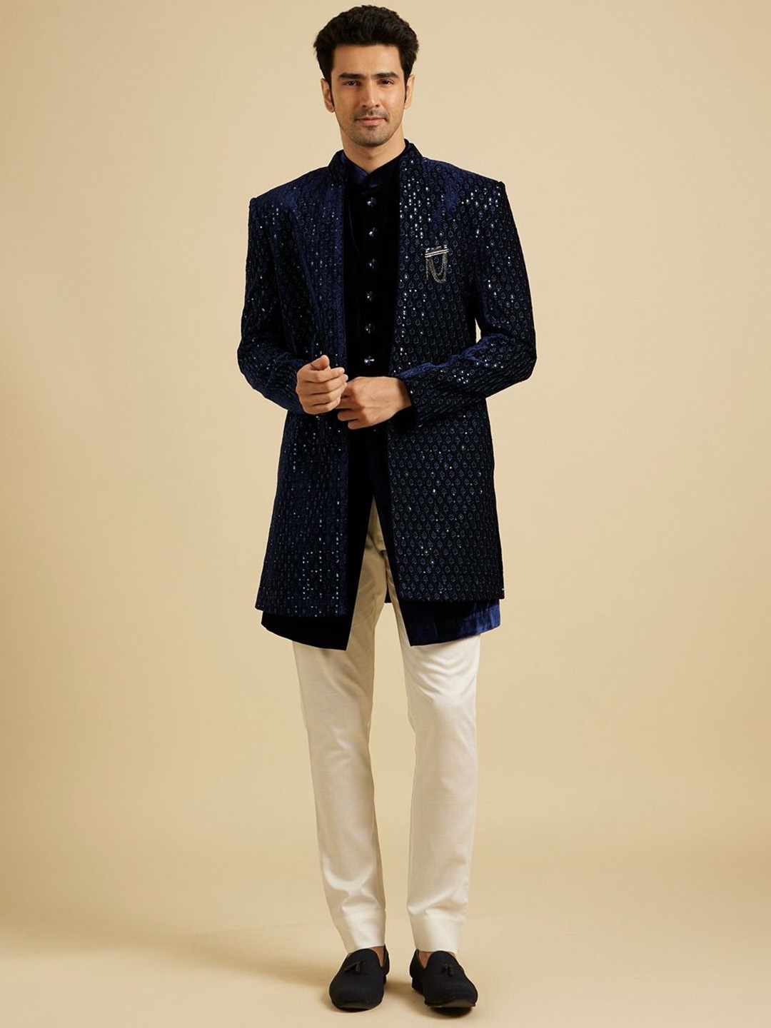 

Manyavar Men Embroidered Sequin Sherwani Set, Blue