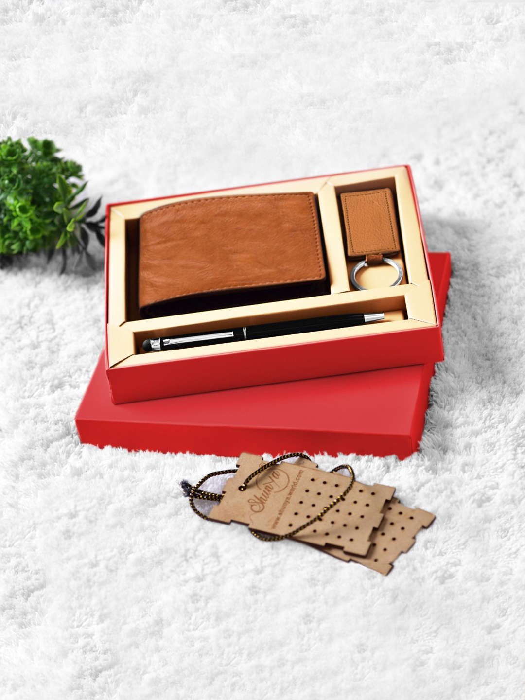 

Mast & Harbour Men Accessory Gift Set of, Brown
