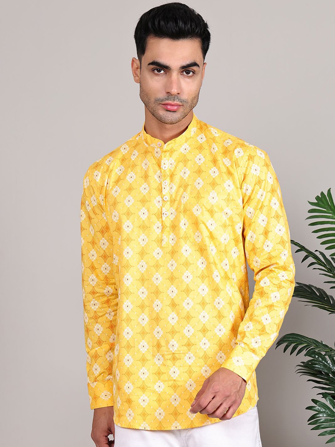 

Majestic Man Ethnic Motifs Printed Mandarin Collar Pure Cotton Straight Kurta, Yellow