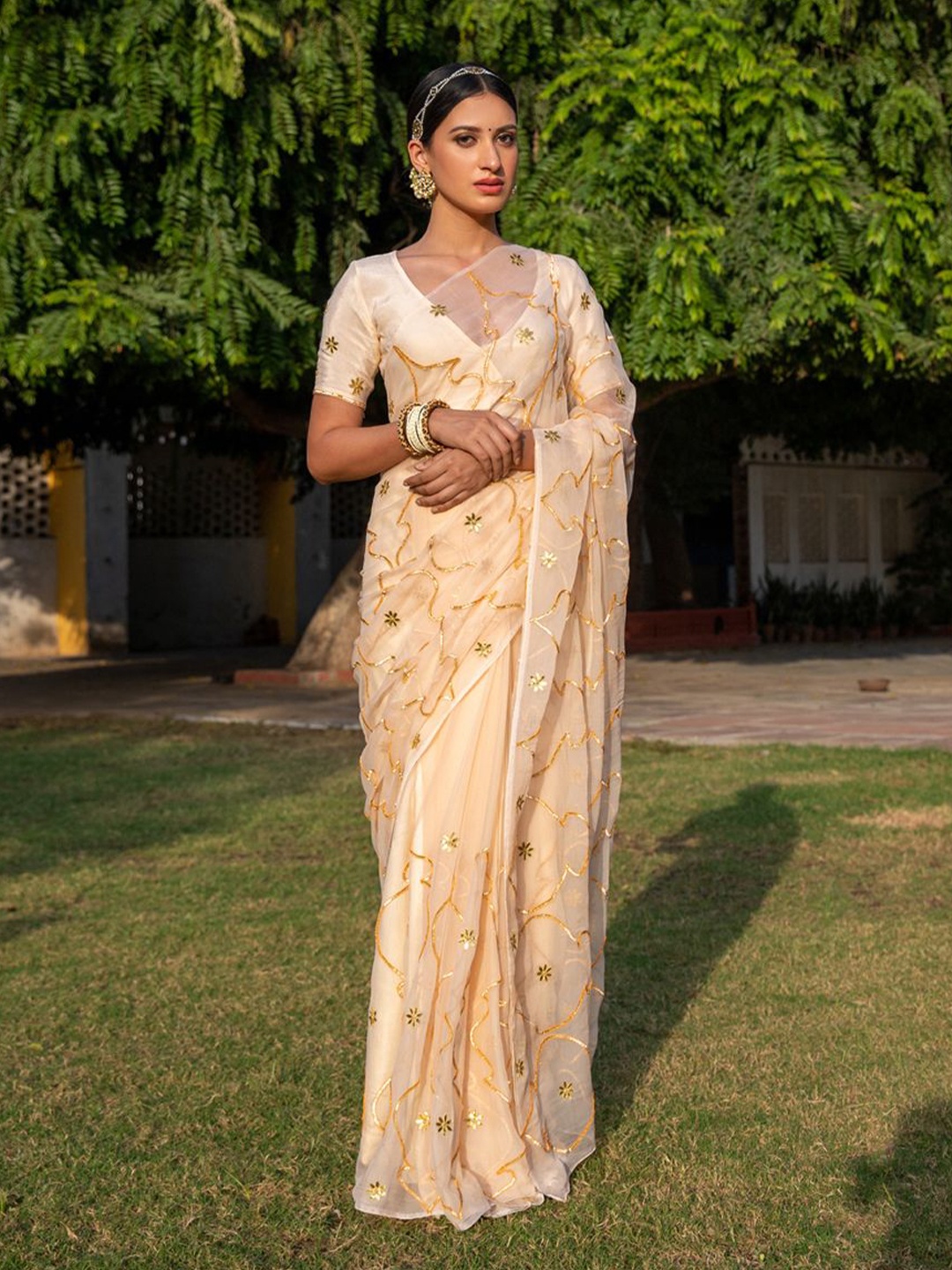 

Geroo Luxe Floral Embellished Gotta Patti Pure Chiffon Saree, Beige