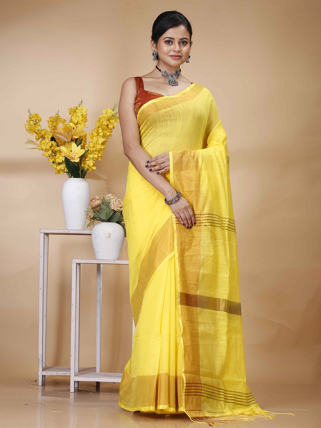 

Ruuprekha Pure Cotton Fusion Khadi Saree, Yellow