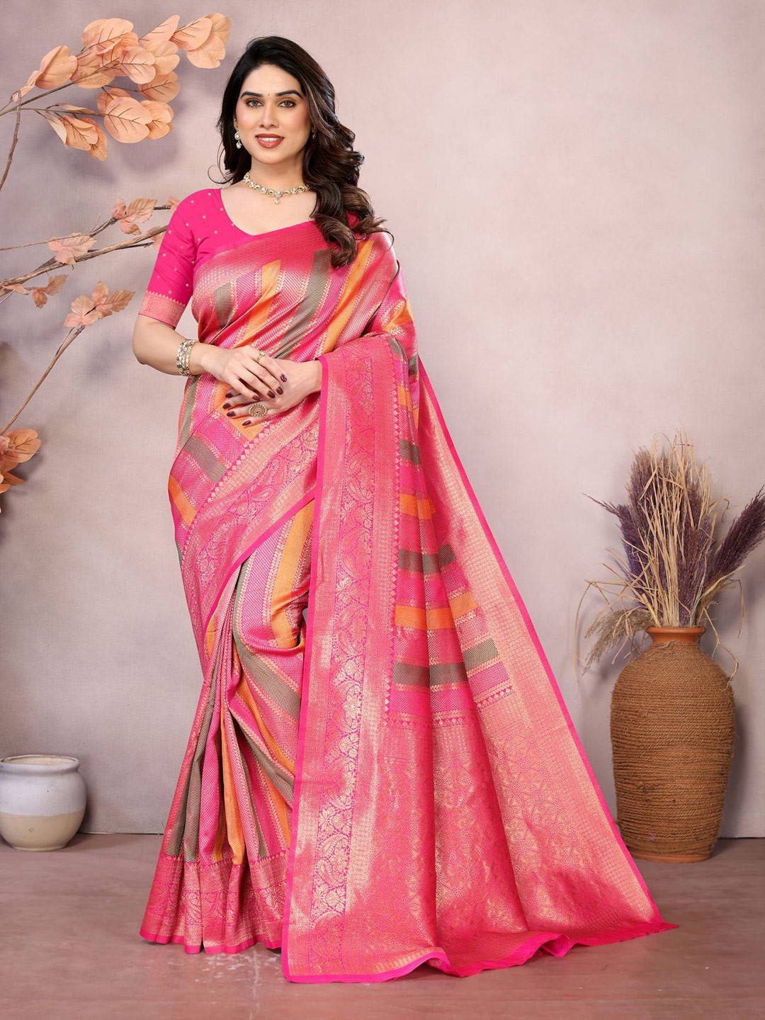 

vj fashion Ethnic Motifs Zari Silk Blend Saree, Pink