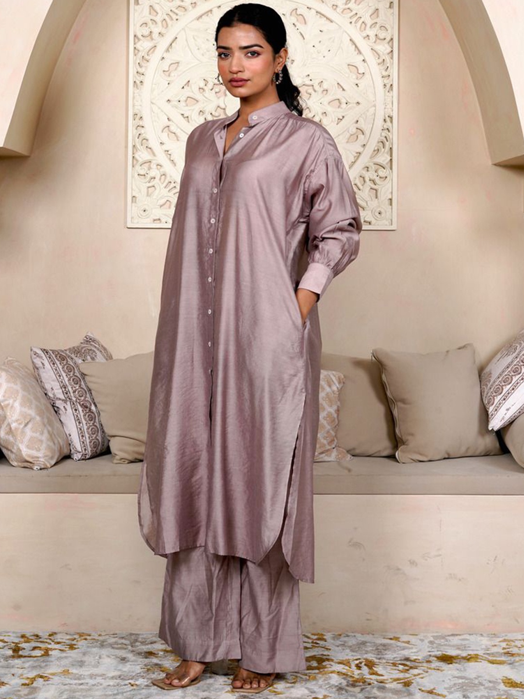 

IMRIE India Shirt Collar Kurta with Palazzo, Nude