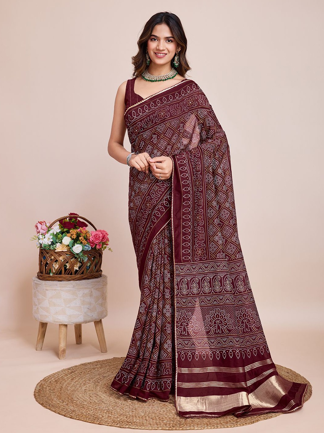 

Mitera Bandhani Gotta Patti Saree, Burgundy