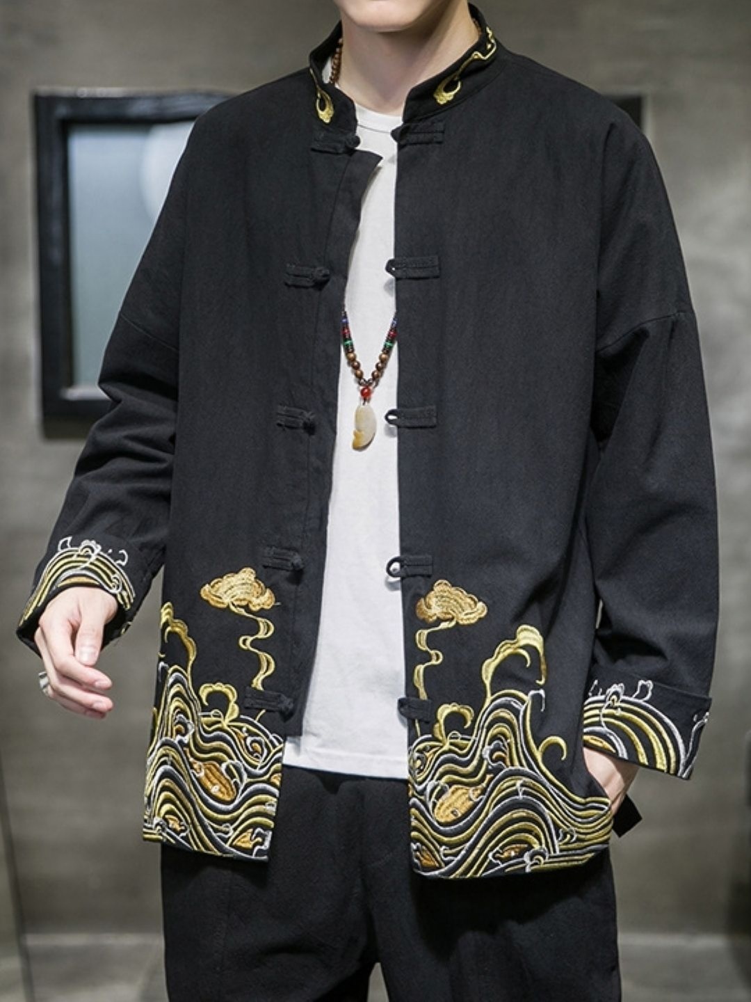 

HERE&NOW Men Solid Embroidered Oversized Casual Shirt, Black