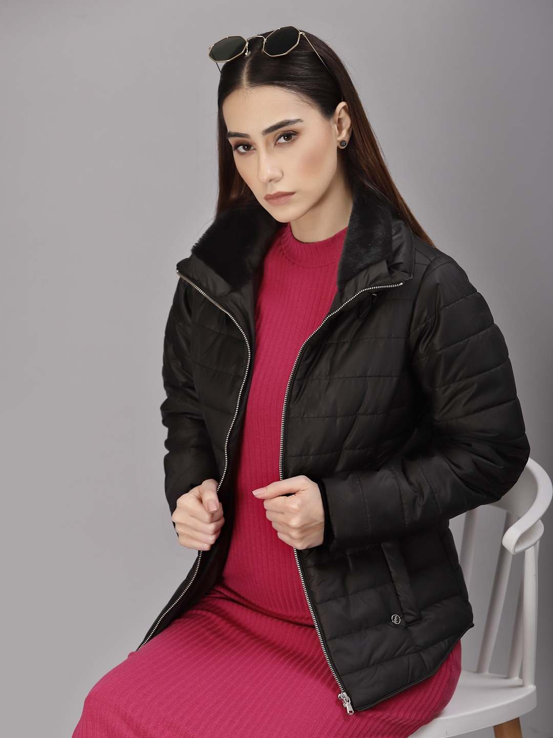 

Gipsy Women Colourblocked Synthetic Crop Sporty Jacket, Black