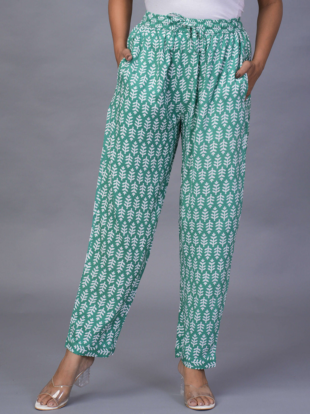

KALINI Women Floral Printed Trousers, Green