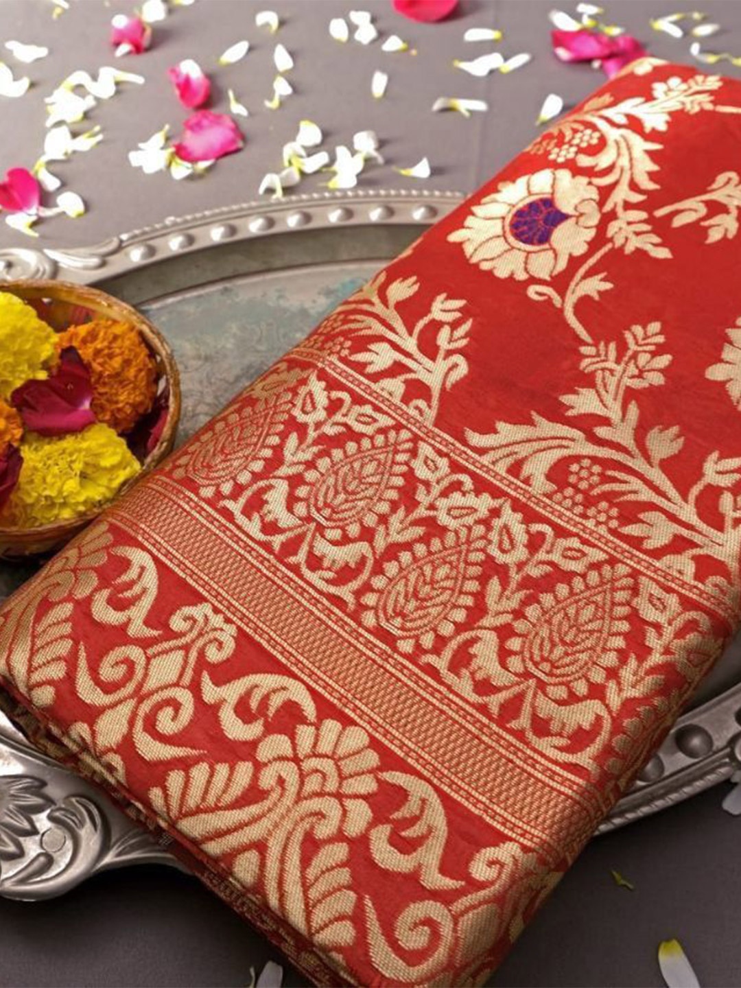

Wuxi Woven Design Zari Pure Silk Banarasi Saree, Red