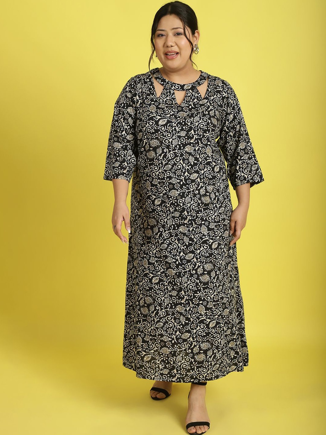 

theRebelinme Women Plus Size Floral Print A-Line Maxi Dress, Black