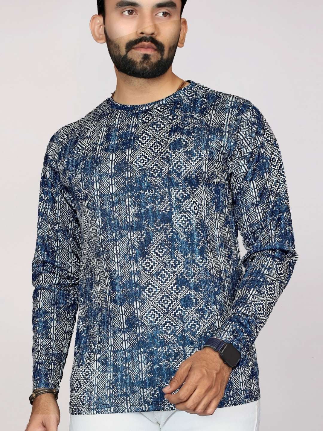 

STI Men Geometric Printed Round Neck T-shirt, Blue