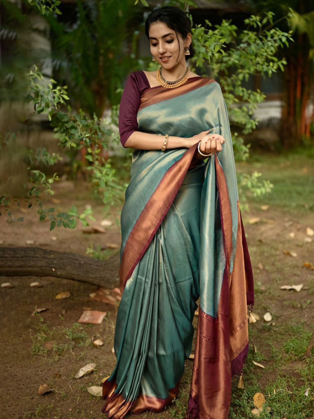 

Wuxi Woven Design Zari Pure Silk Banarasi Saree, Sea green