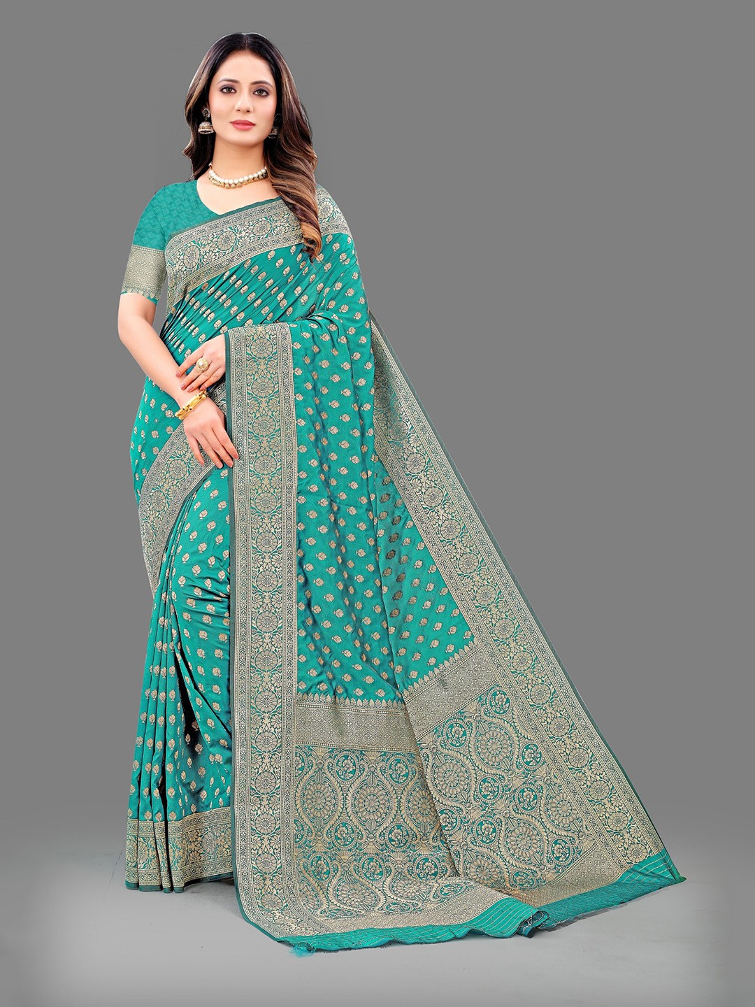 

Anaita Woven Design Banarasi Saree, Green