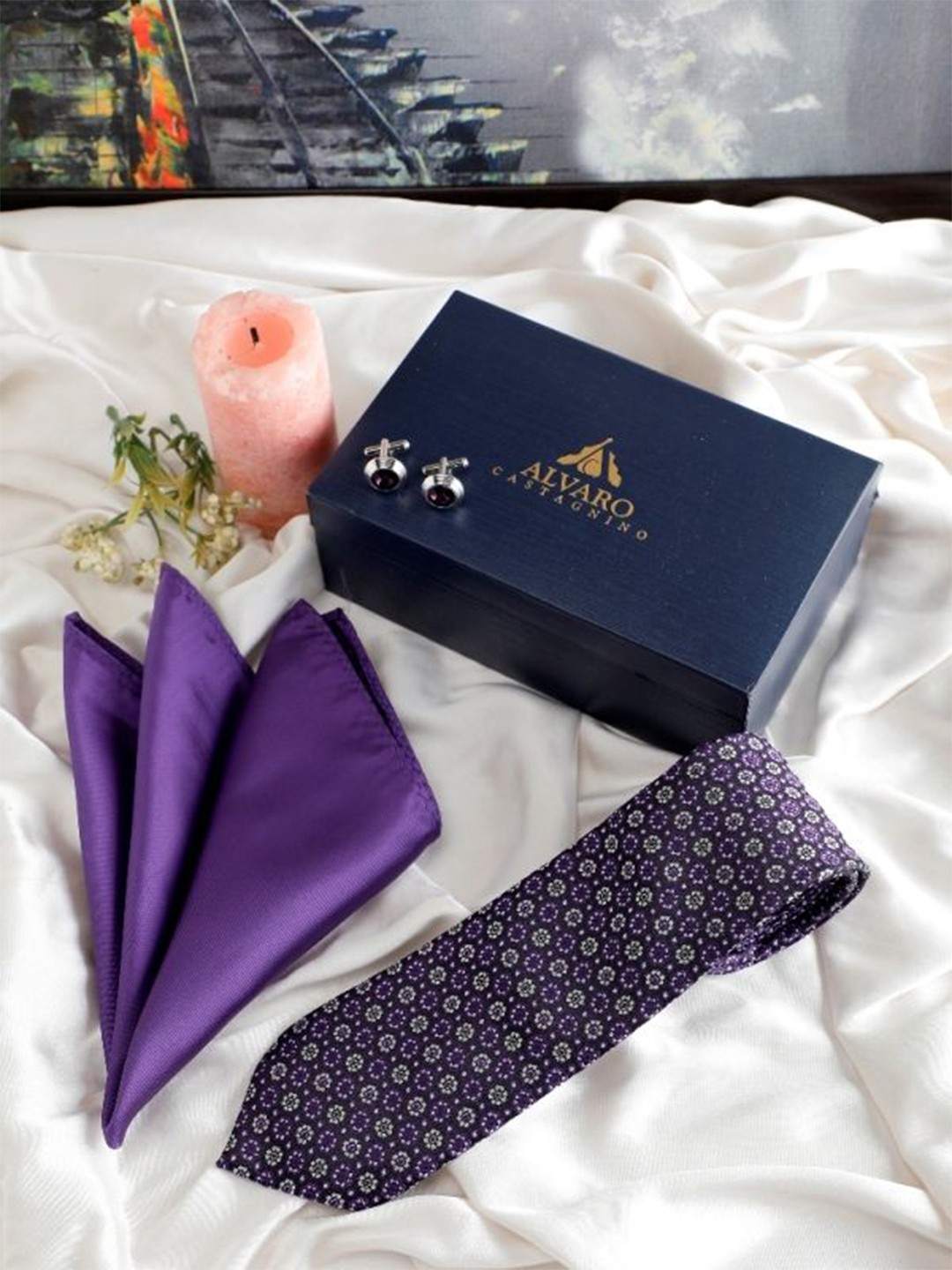 

Alvaro Castagnino Men Accessory Gift Set Of Tie, Cufflinks & Pocket Square, Purple