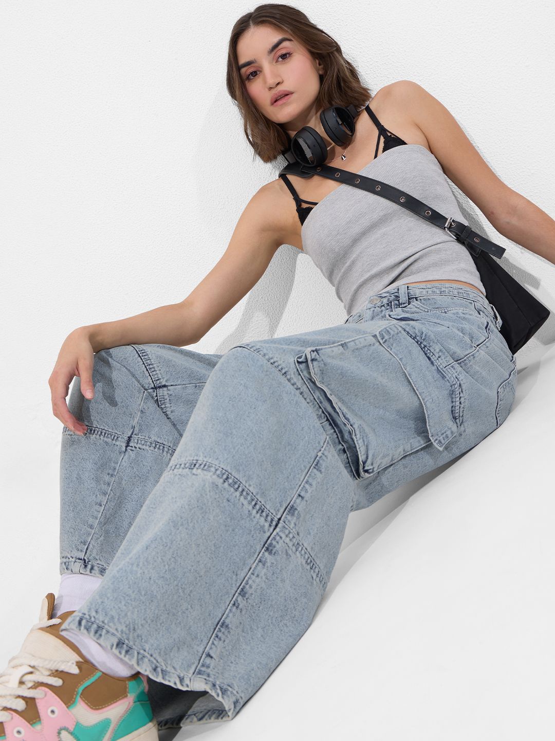

The Souled Store Women Wide Leg Light Fade Stretchable Jeans, Blue