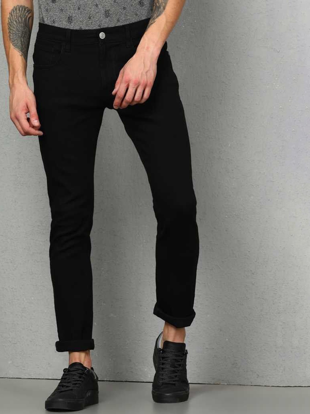 

Star4Well Men Slim Fit Slash Knee Stretchable Jeans, Black
