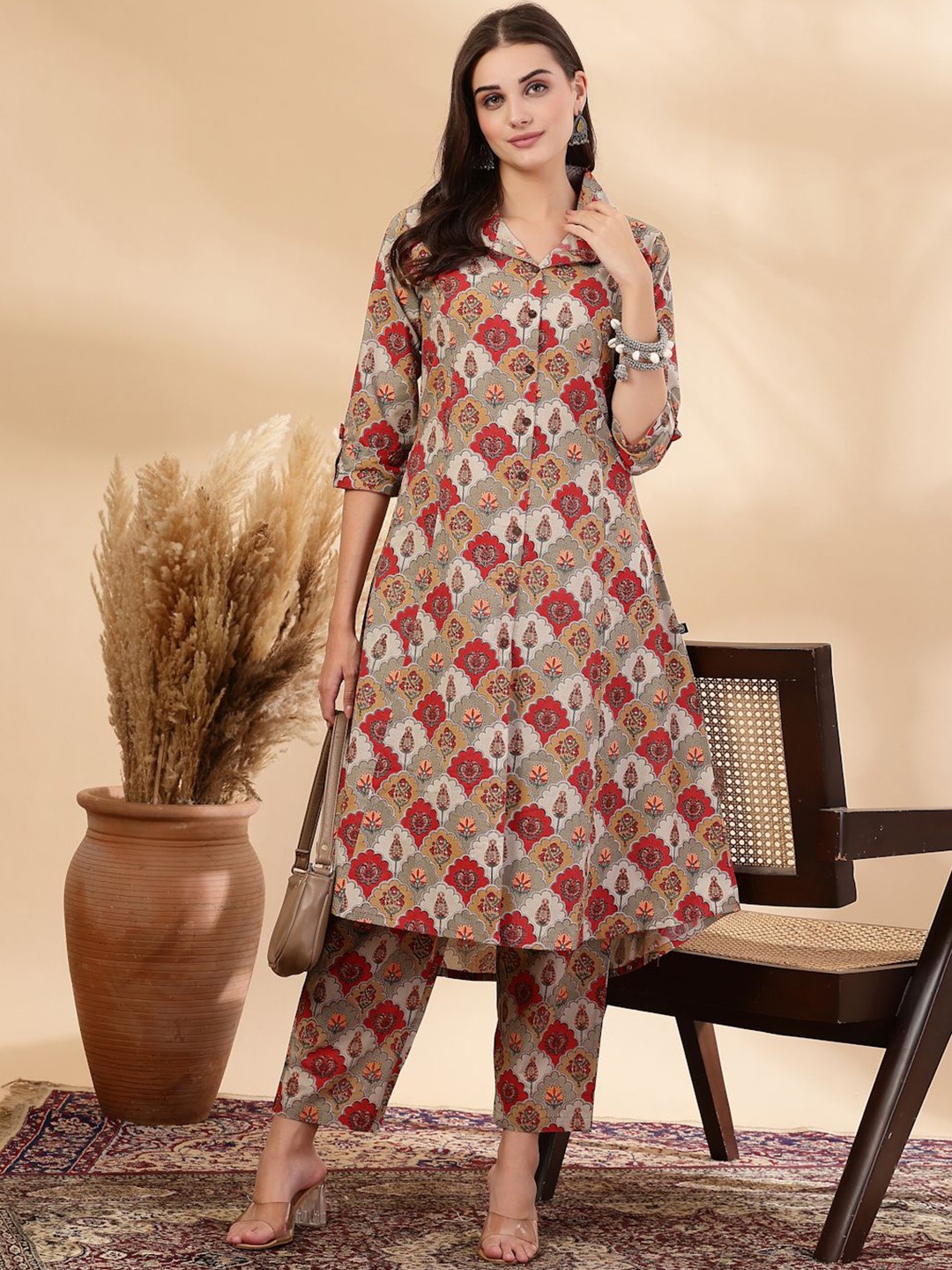 

Pistaa Floral Printed Regular Pure Cotton A-Line Kurta with Trousers, Maroon