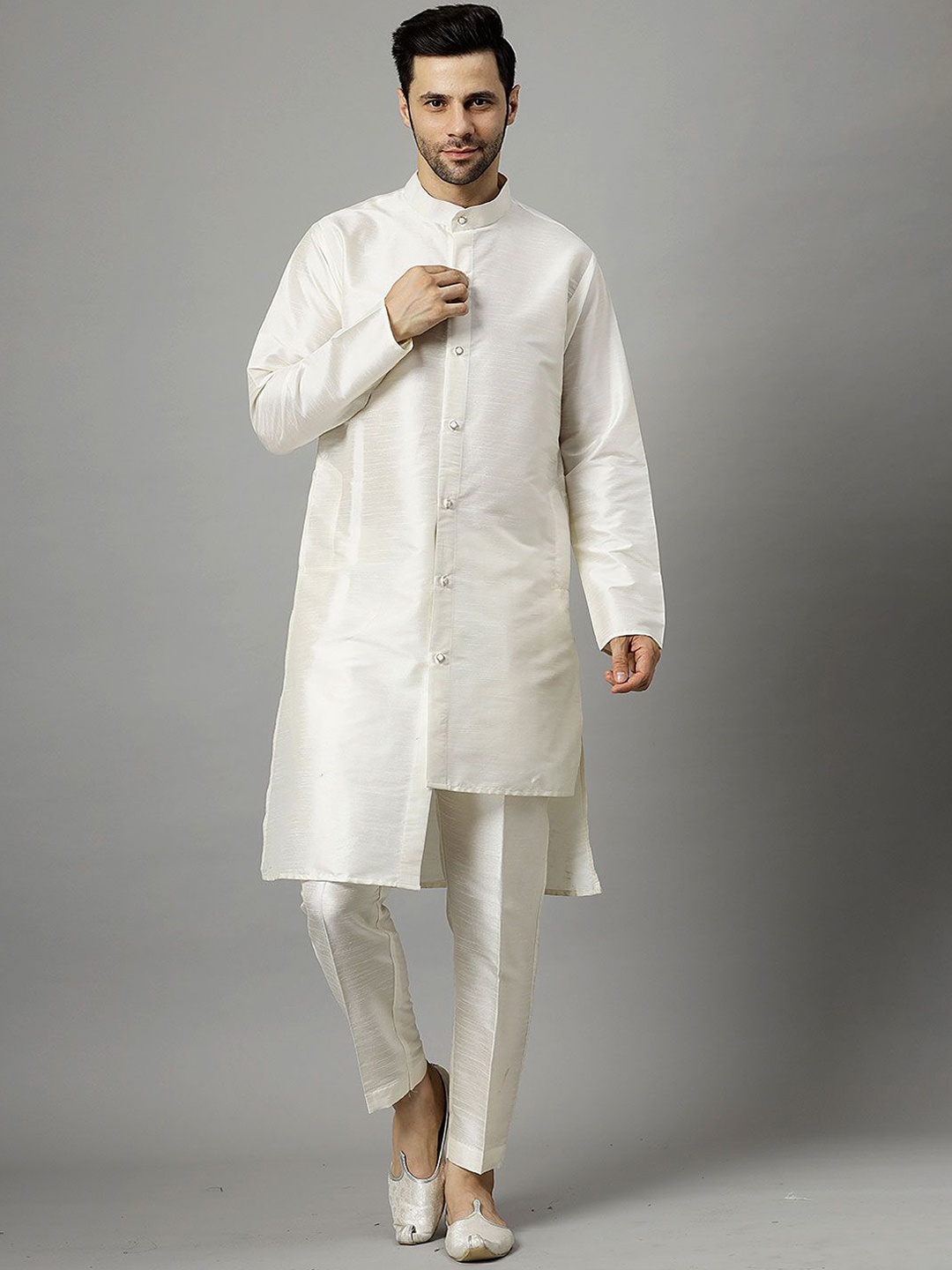 

Utsav Fashion Band Collar Straight Kurta With Trousers & Waistcoat, Off white