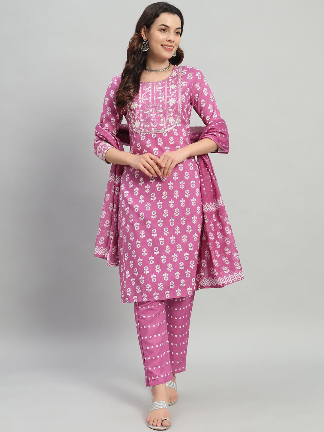 

KALINI Women Floral Embroidered Regular Thread Work Kurta with Patiala & With Dupatta, Pink