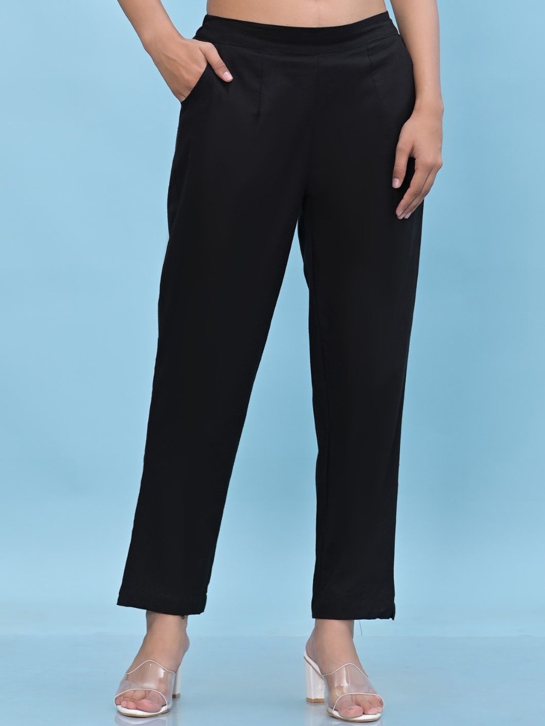 

Black Solid Cotton Pants With Partially Elasticated Waistband And Two Side Pockets