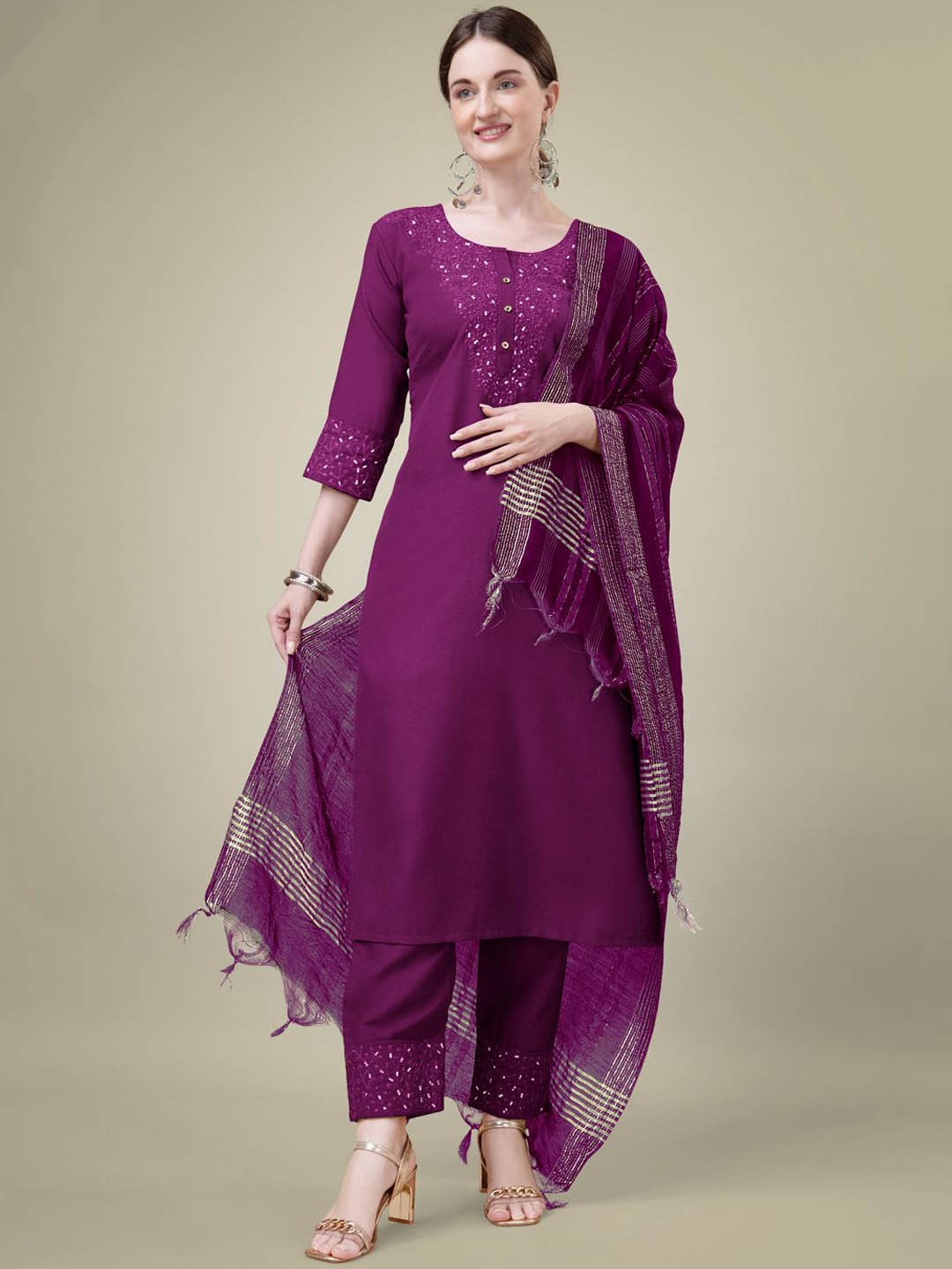 

Rujave Women Paisley Embroidered Regular Sequinned Kurta with Trousers & With Dupatta, Purple