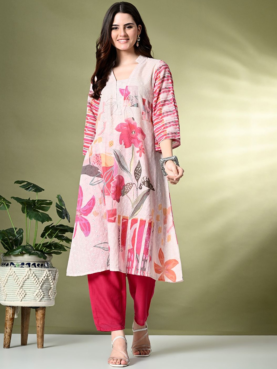 

Sangria Printed A-line Kurta, Off white