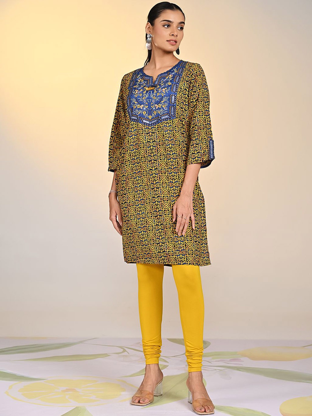 

Lakshita Women Printed Panelled Thread Work Kurta, Navy blue