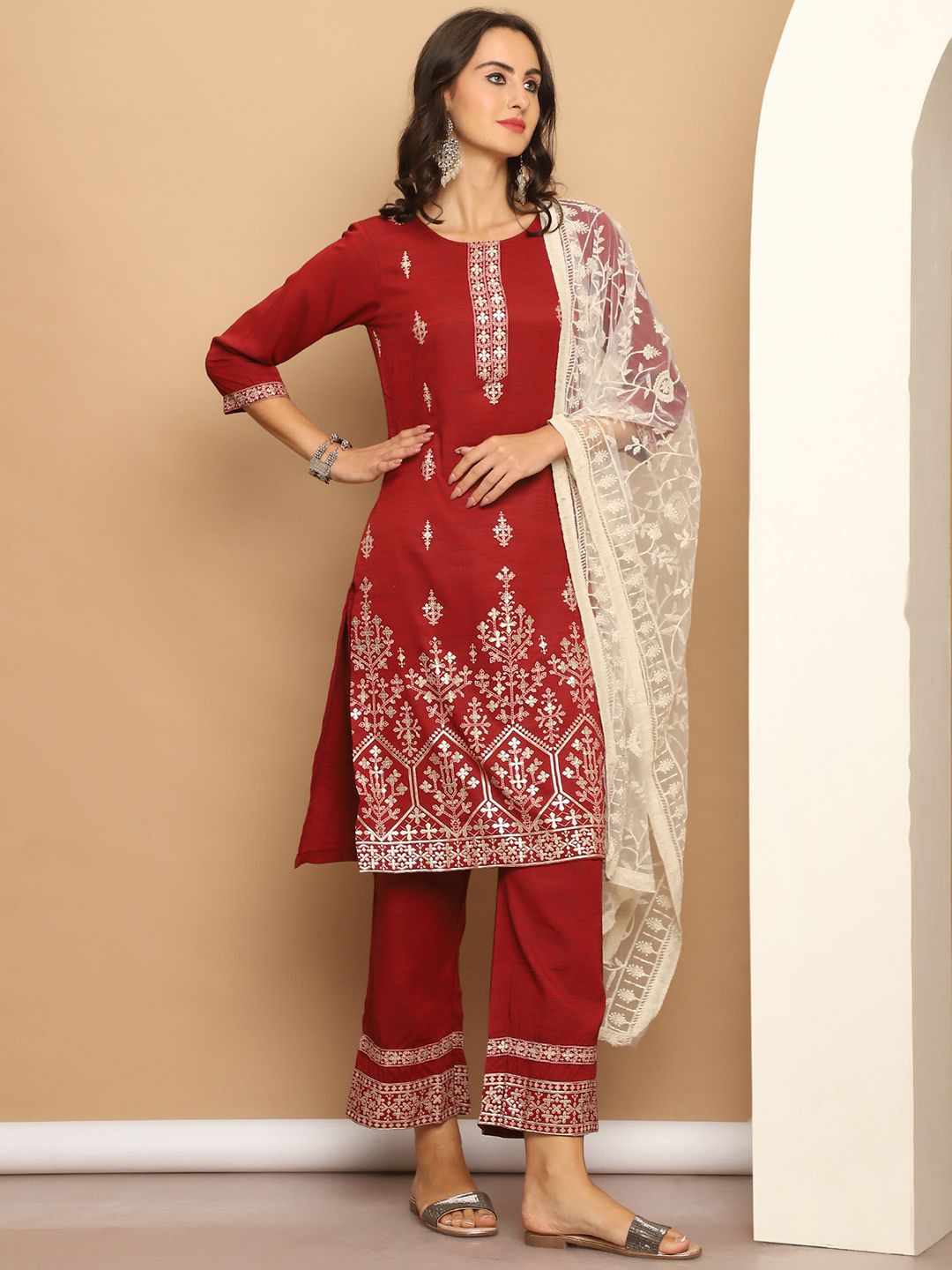 

Anouk Floral Embroidered Regular Chikankari Straight Kurta With Palazzos & Dupatta, Red