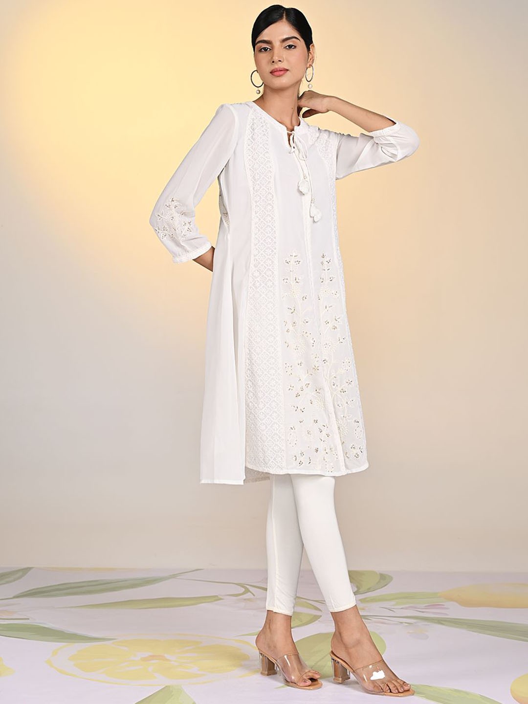

Lakshita Women Embroidered Panelled Kurta, Off white