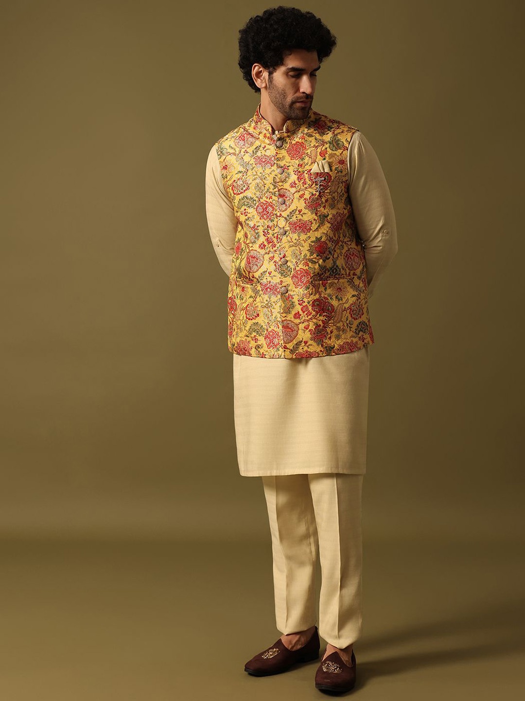 

KALKI Fashion Men Regular Kurta with Trousers, Yellow