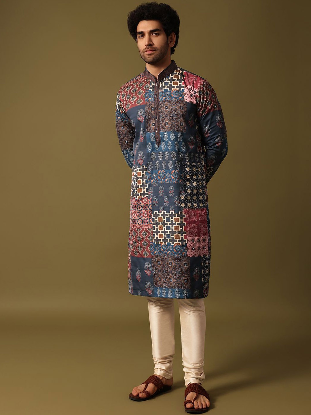 

KALKI Fashion Men Ethnic Motifs Printed Regular Kurta with Pyjamas, Blue