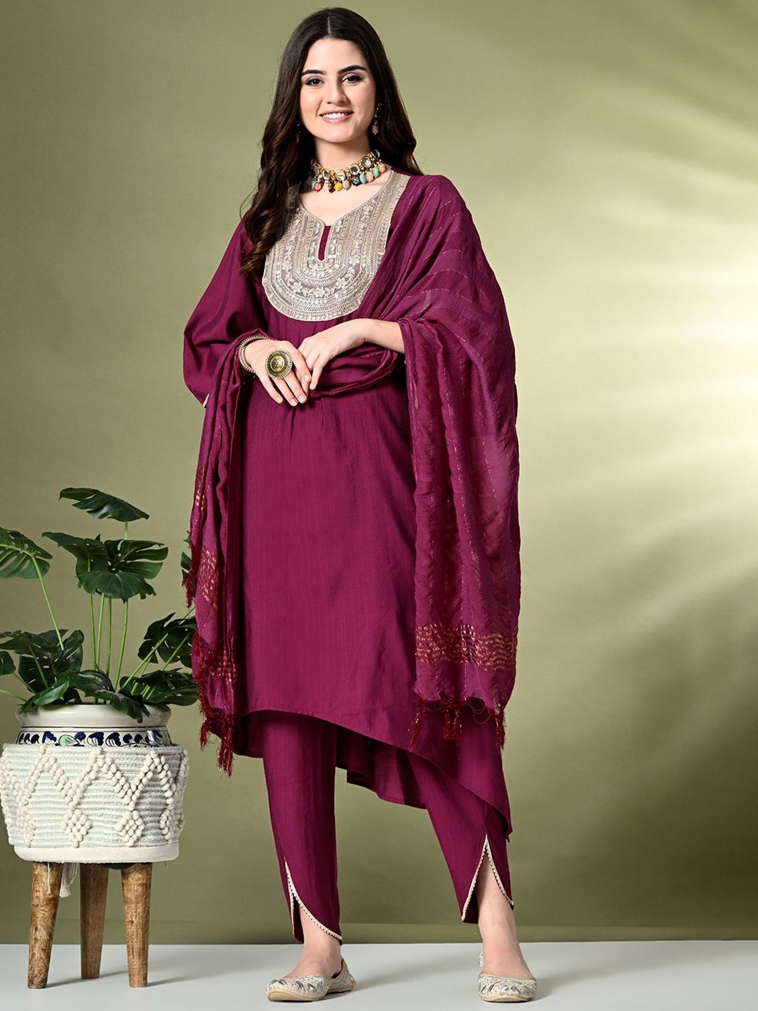 

Sangria Magenta Floral Yoke Design Sequinned A-Line Kurta With Dhoti Pants & Dupatta