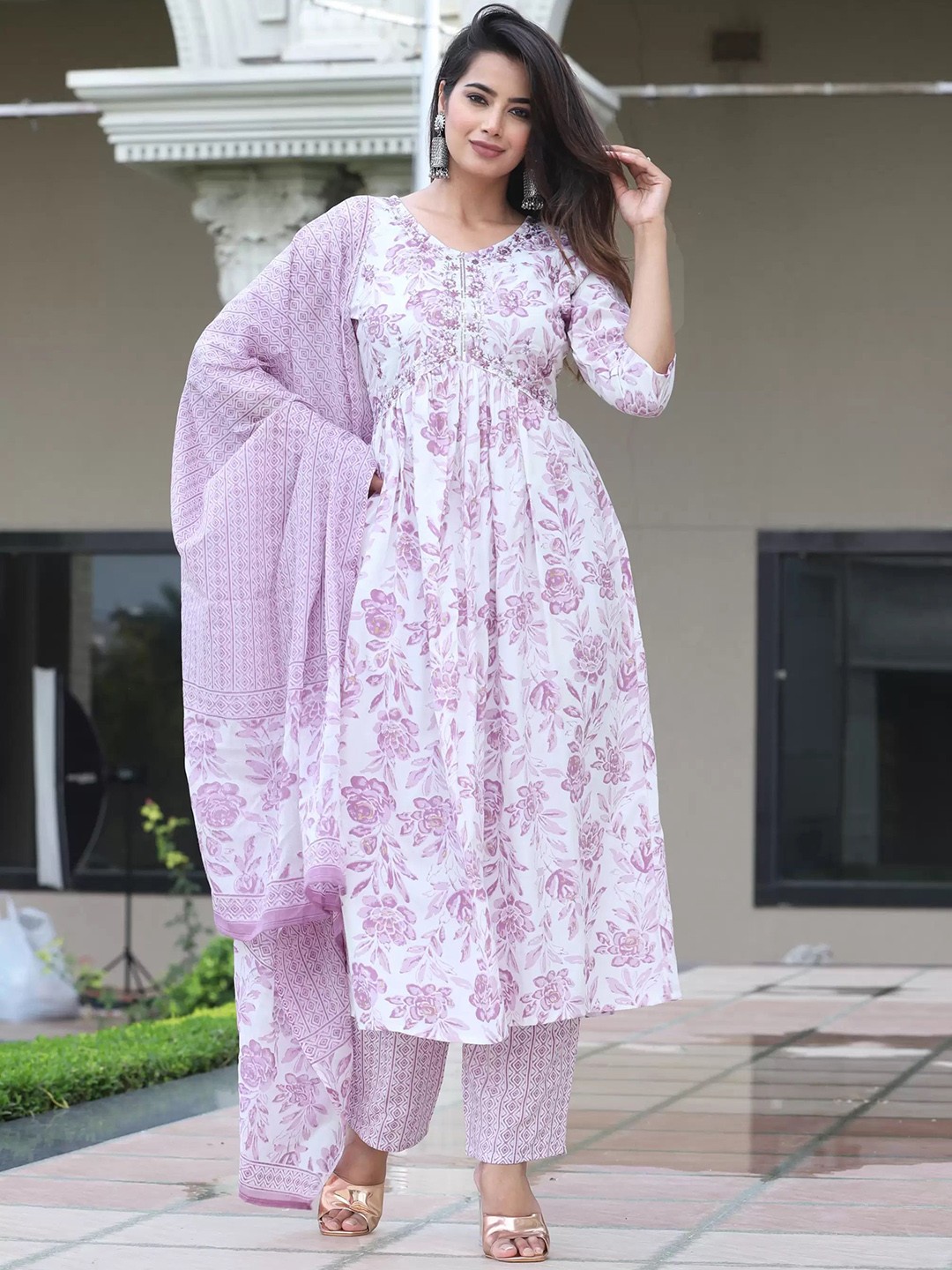

Royal Export Women Floral Printed Regular Kurta with Trousers & With Dupatta, White