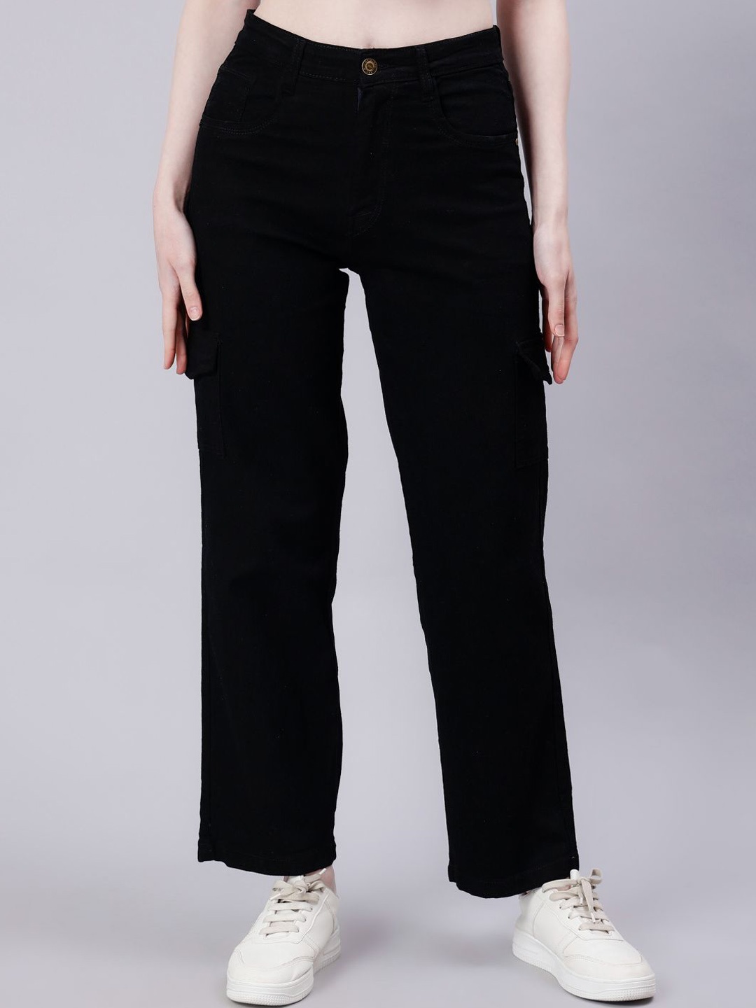 

zayla Women Comfort Flared High-Rise Stretchable Cargo Jeans, Black
