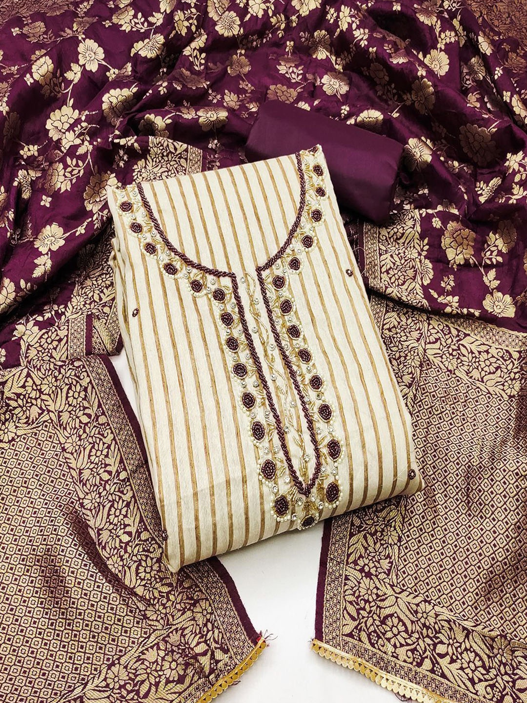 

Lilots Unstitched Dress Material, Violet