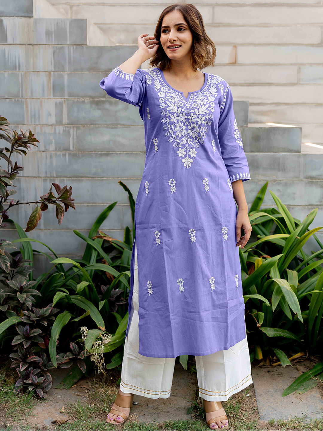 

MIRCHI FASHION Women Ethnic Motifs Embroidered Regular Chikankari Pure Cotton Kurta with Palazzos, Purple
