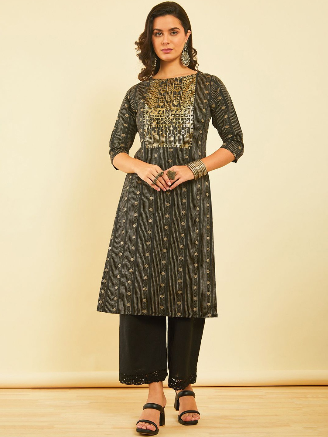 

Soch Women Sequinned Kurta, Black