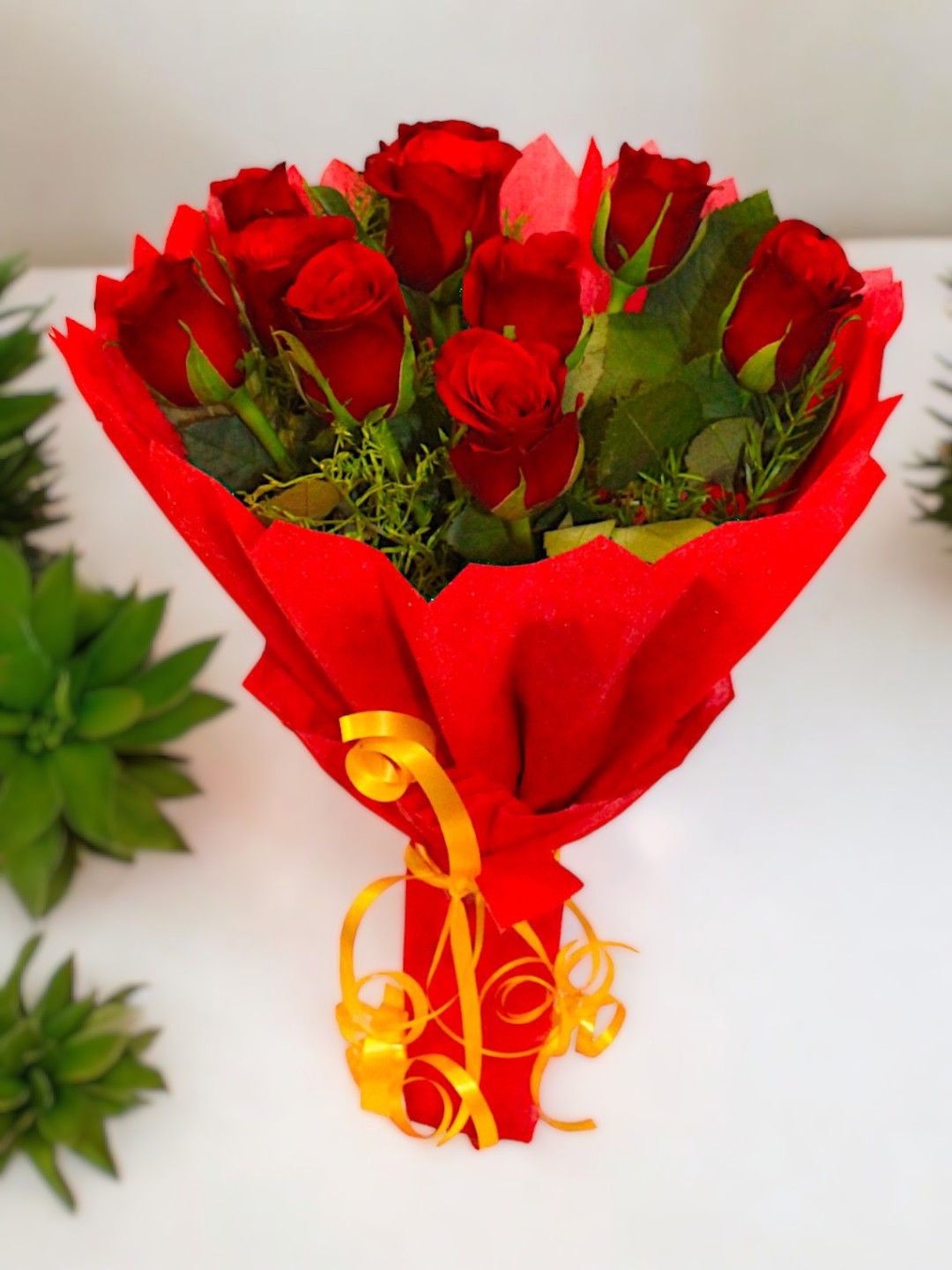 

bettergiftflowers 10 Red Rose Flowers In Bouquet