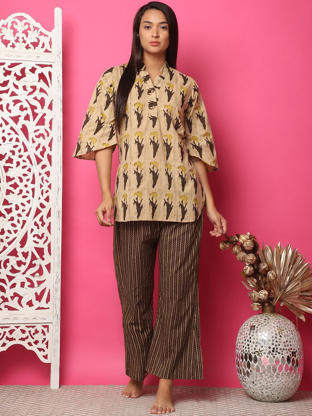 

TAG 7 Women Printed Night suit, Beige
