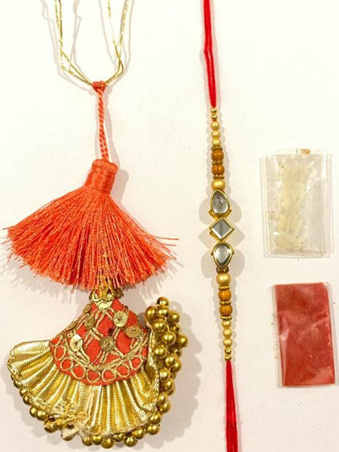 

Wishbox 2 Pcs Rakhi Gift Set With Dry Fruits, Brown