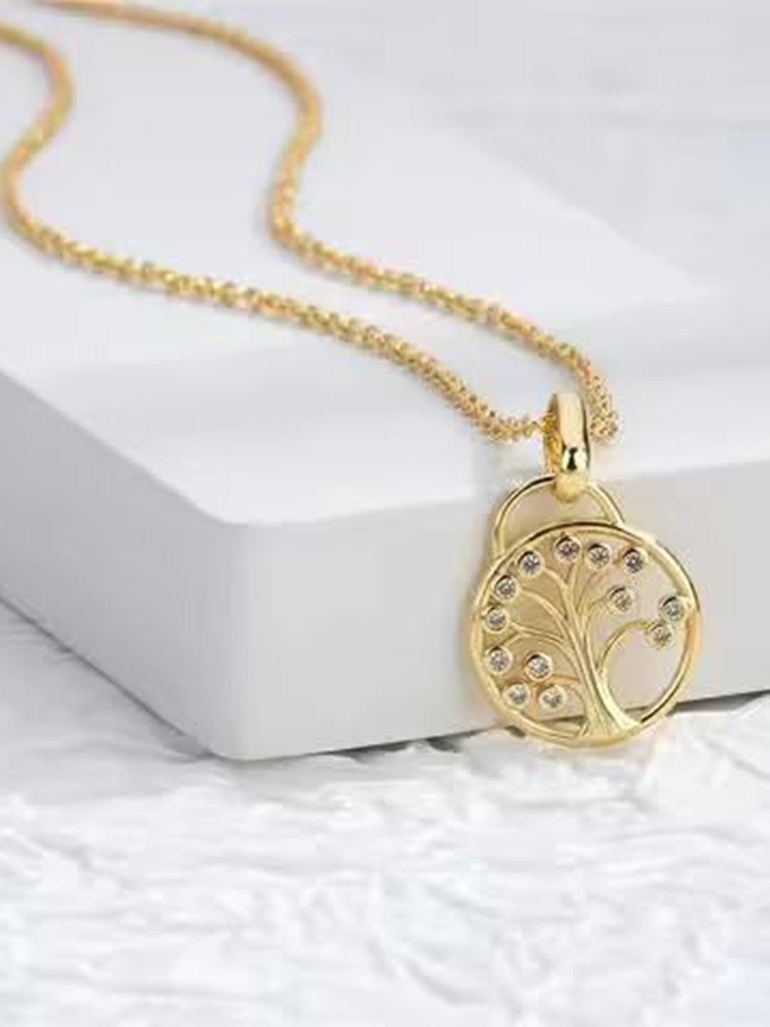 

BRD Jewelry Gold-Plated Oval Pendants